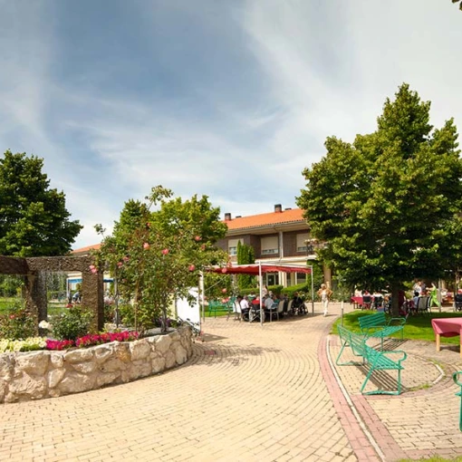 residencia geriatrica los tomillares-castrillo del val-burgos