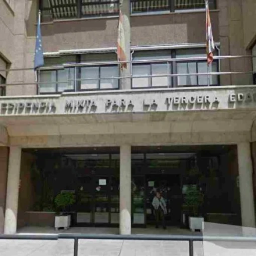 residencia mixta para mayores don francisco hurtado y doña maria mardones-miranda de ebro-burgos