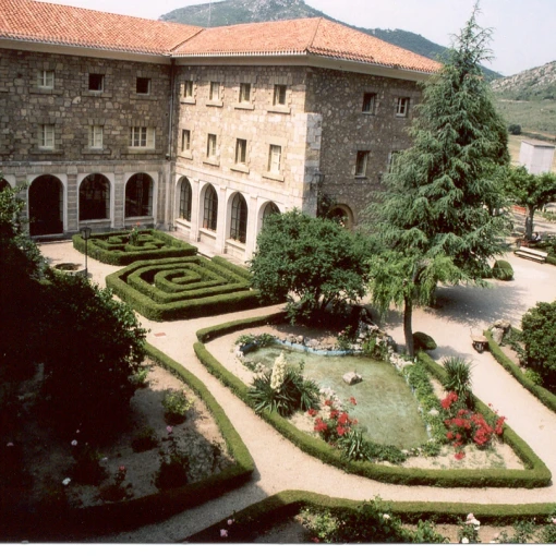 residencia de mayores san miguel del monte-miranda de ebro-burgos