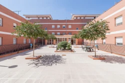residencia-vina-del-rey-patio
