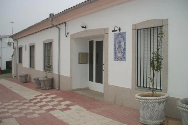 residencia-para-la-tercera-edad-maria-inmaculada-alcollarin-caceres