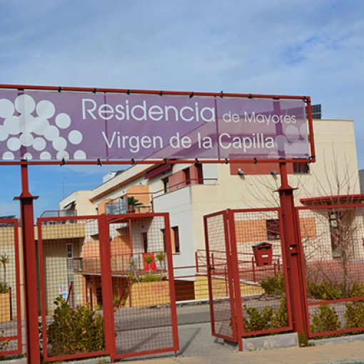 residencia-para-personas-mayores-de-la-capilla-fachada