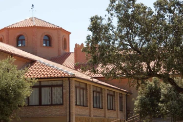 residencia-mimara-para-la-tercera-edad-los-mimbrales-talayuela-caceres