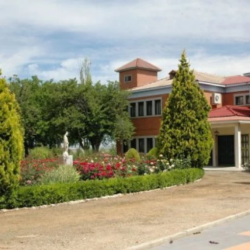 residencia de mayores hogar de santa isabel-calzada de calatrava-ciudad real