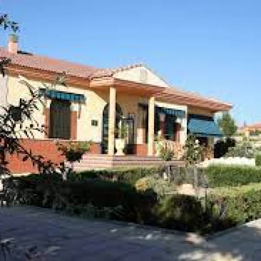 centro-residencial-santa-teresa-de-jesus-fachada