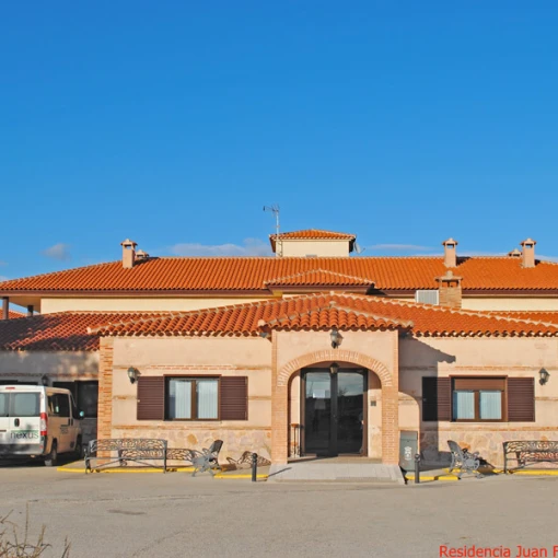 residencia municipal juan martinez moya-villahermosa-ciudad real