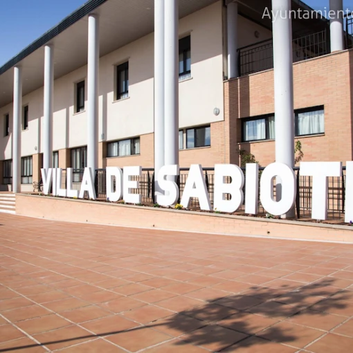 residencia-para-personas-mayores-de-sabiote-fachada
