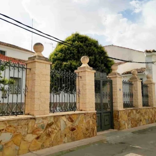 residencia parroquial de ancianos virgen de la soledad-pozorrubio-cuenca