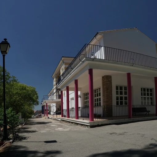 residencia-para-mayores-siles-fachada