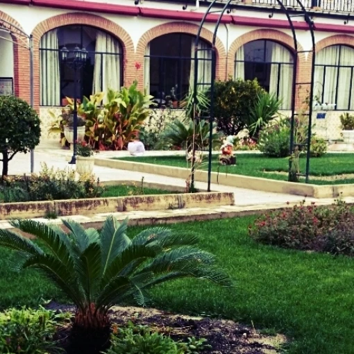centro-residencial-para-personas-mayores-ntra-sra-de-los-desamparados-fachada