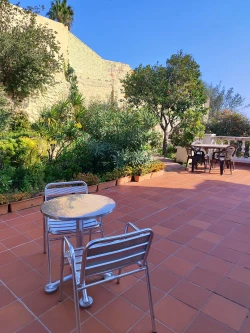 residencia la salut barcelona terraza