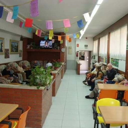 Residencia 3ª edad Virgen de Lourdes 1