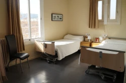 residencias de mayores en barcelona habitacion compartida