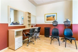 residencias-de-mayores-en-malaga-peluqueria