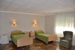 residencia de mayores Benalsol habitacion compartida