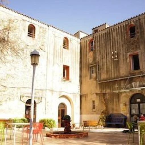 Residència Palau de Les Franqueses