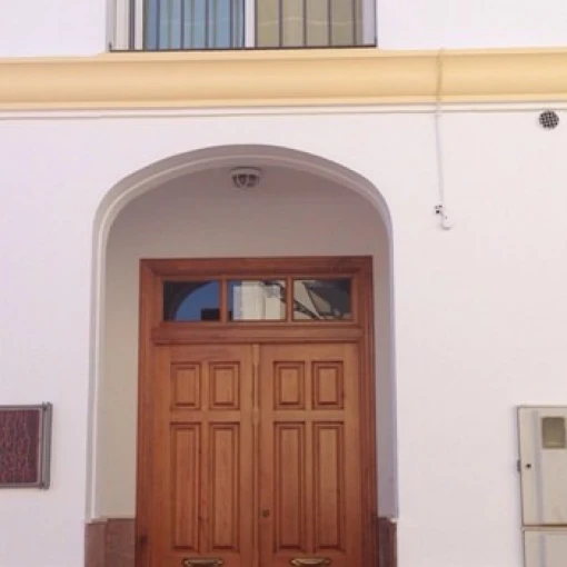 residencia-para-personas-mayores-de-cuevas-de-san-marcos-fachada