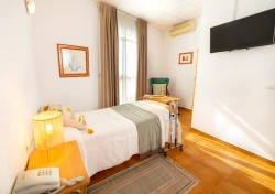 residencia de mayores girasol malaga