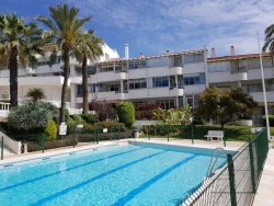 residencia girasol malaga piscina