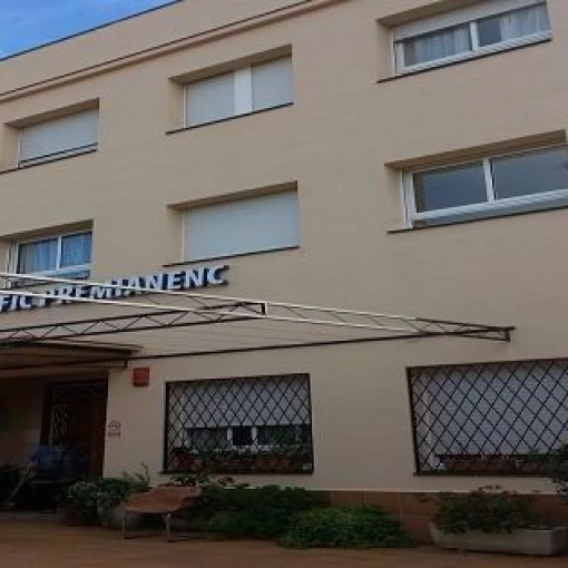 residencia tercera edad asistida casal benefic premianenc-premia de mar-barcelona