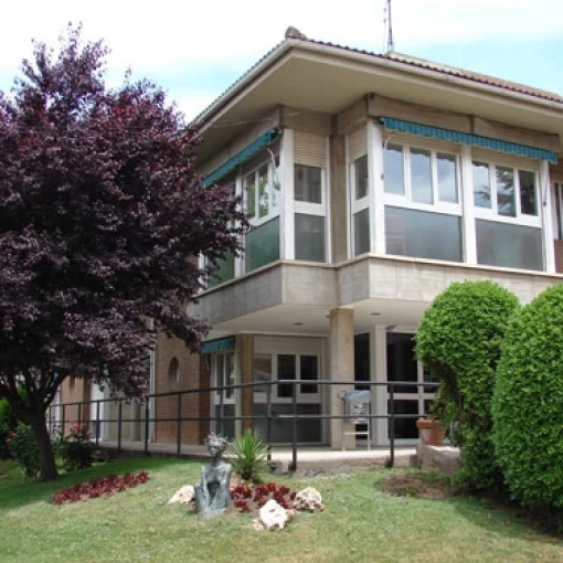 Residencia municipal de ancianos El Lledoner