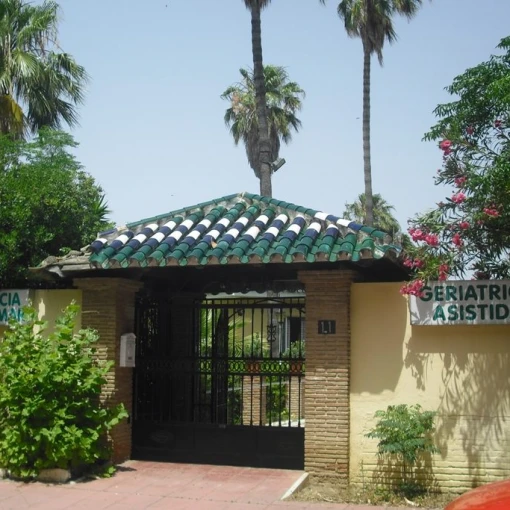 residencia-de-tercera-edad-guadalmar-fachada