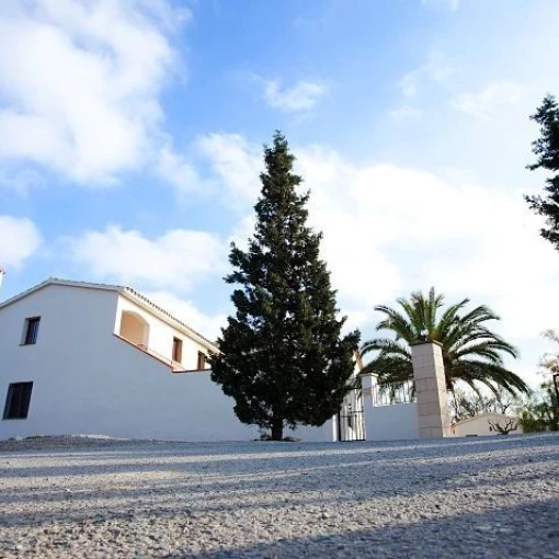 residencia massia espitlles-santa margarida i els monjos-barcelona