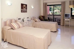 centro-residencial-para-personas-mayores-orpea-el-limonar-dormitorio