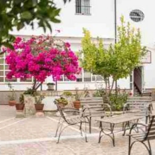 residencia-de-mayores-amor-de-dios-fachada