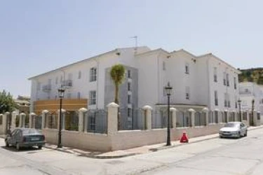 centro-residencial-para-personas-mayores-la-pasionaria-fachada