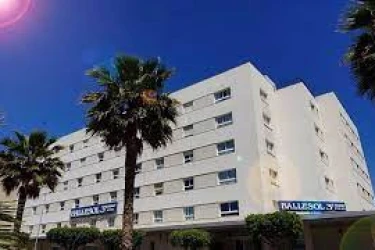 residencia-para-personas-mayores-ballesol-teatinos-fachada