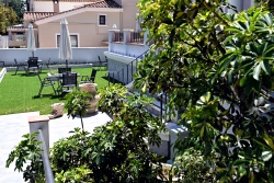 Residencia Virgen de Belén-jardin