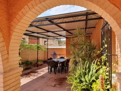 centro-residencial-para-personas-mayores-las-violetas-patio