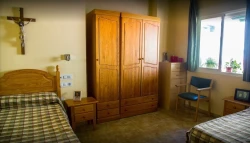 residencia-tercera-edad-la-divina-misericordia-dormitorio