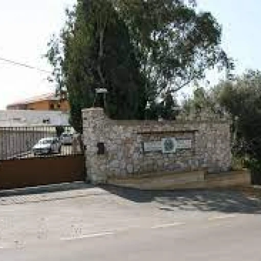 centro-residencial-para-personas-mayores-hotel-residencia-caren-fachada