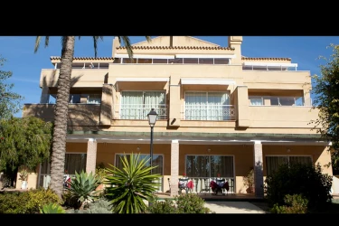 centro-residencial-domusvi-azalea-fachada