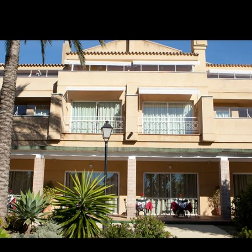 centro-residencial-domusvi-azalea-fachada