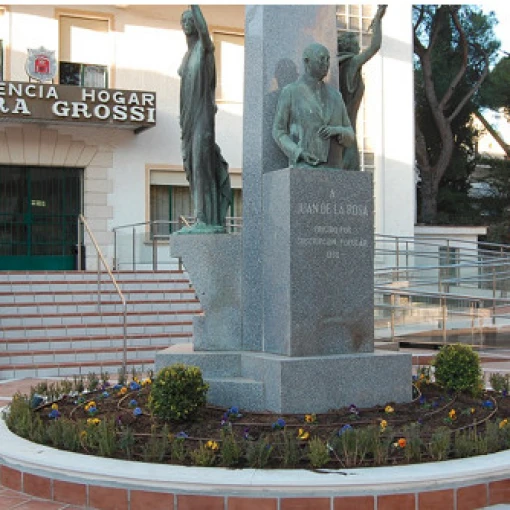 centro-residencial-monseñor-parra-grossi-fachada