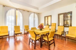 residencias-de-ancianos-en-torre-del-mar-sala