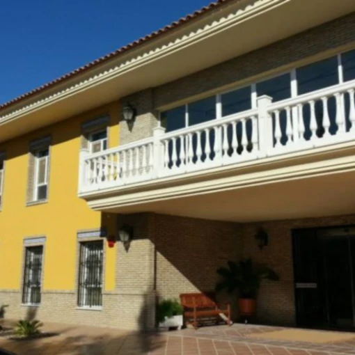 centro-residencial-para-mayores-siglo-xxi-fachada