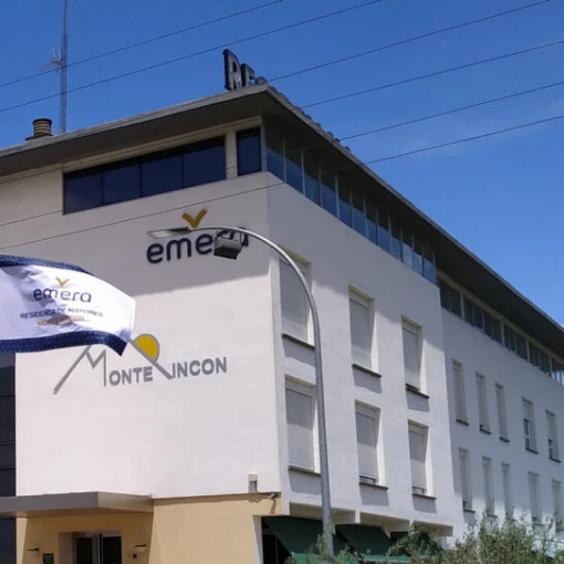 Residencia Emera Monte Rincón fachada
