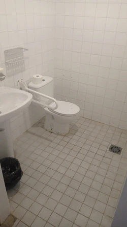 residencia de mayores Doña Blasa baño