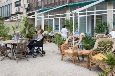 Centre Residencial Com a Casa