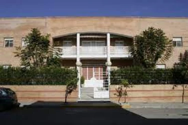 centro-residencial-madre-encarnacion-fachada