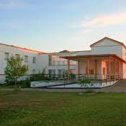 centro-residencial-montetabor-bollullos
