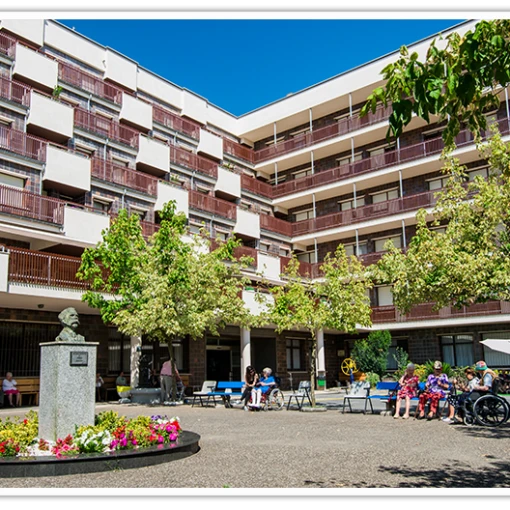 fundazioa_centro_de_atencion_especializada_en_mayores_barakaldo_vizcaya