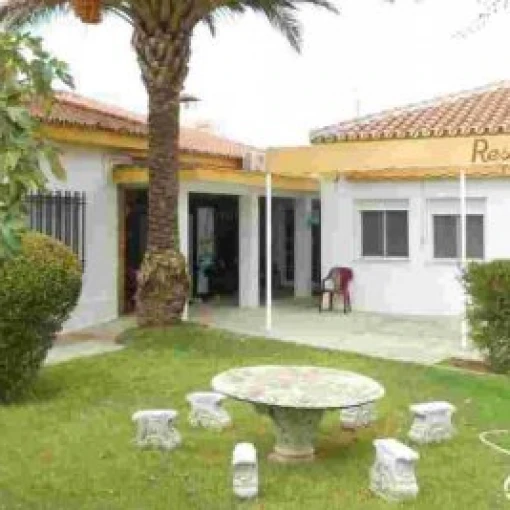 centro-residencial-matilde-reina-fachada