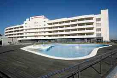 centro-residencial-habitare-castilleja-fachada