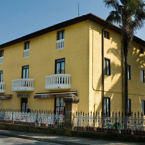 residencia-la-alegria-fachada