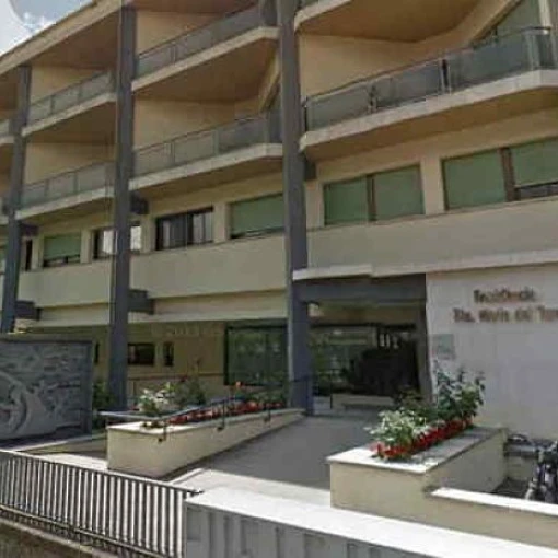 Residencia Santa María del Tura